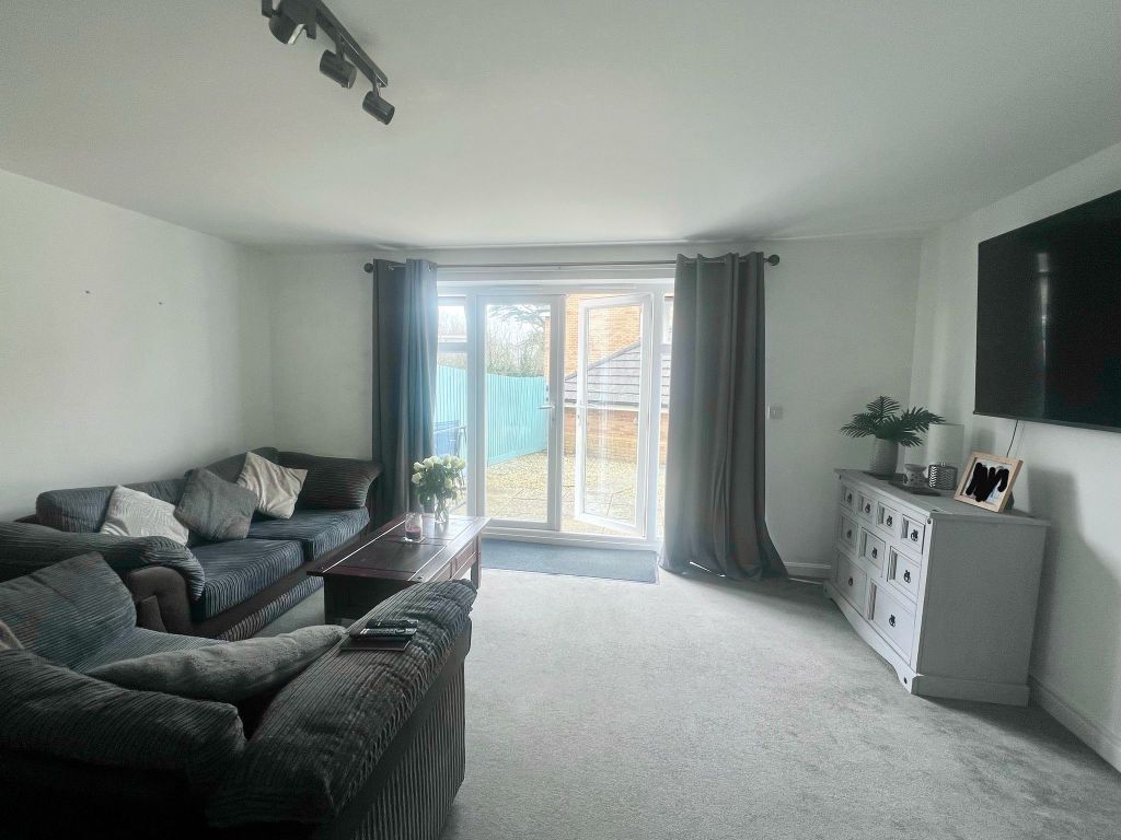 Property photo 3 of 10 2