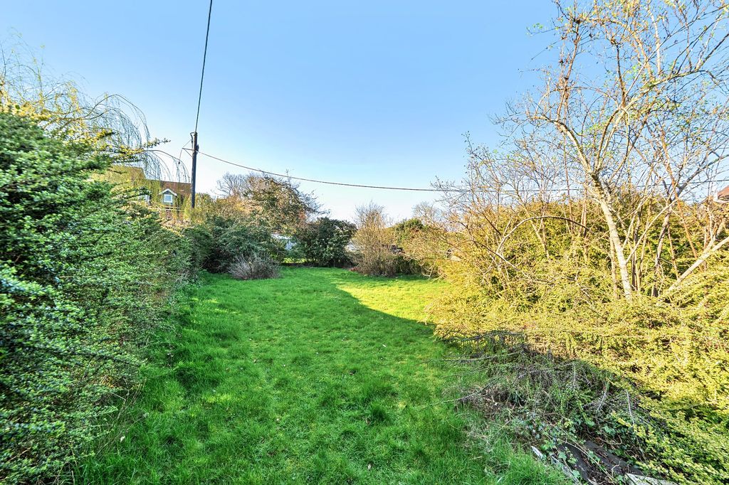 Property photo 3 of 18