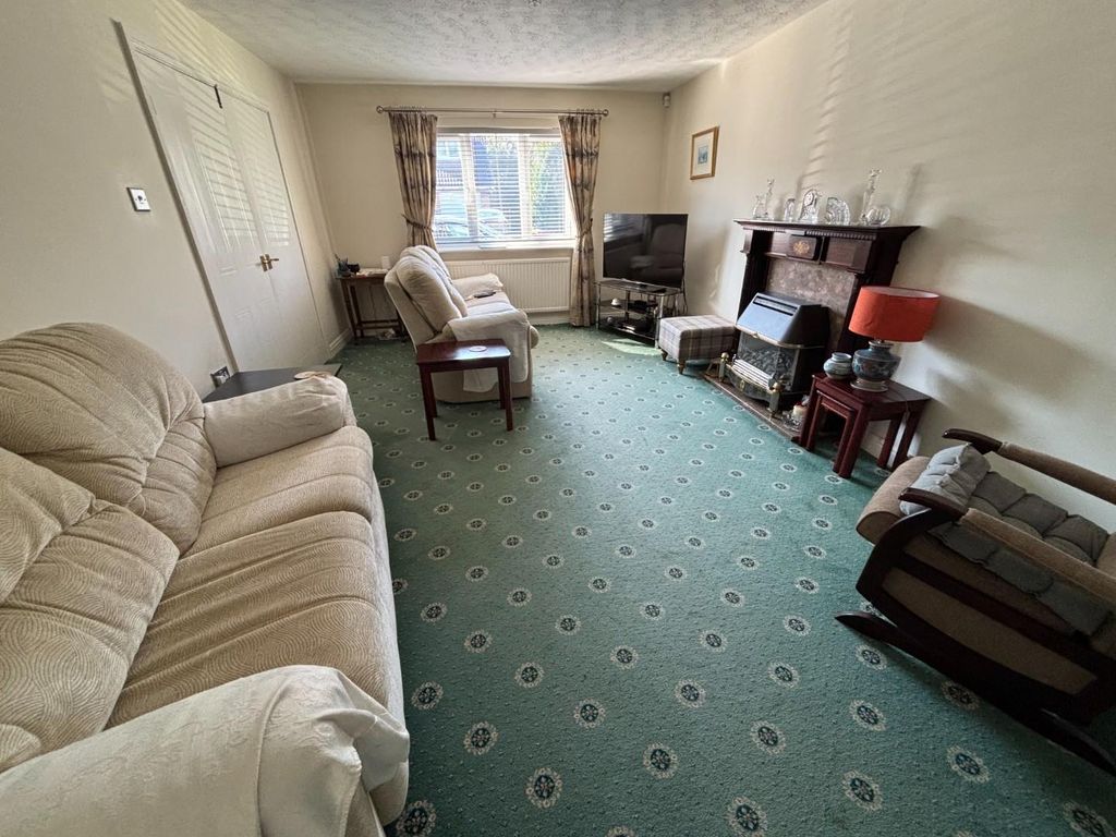 Property photo 3 of 21