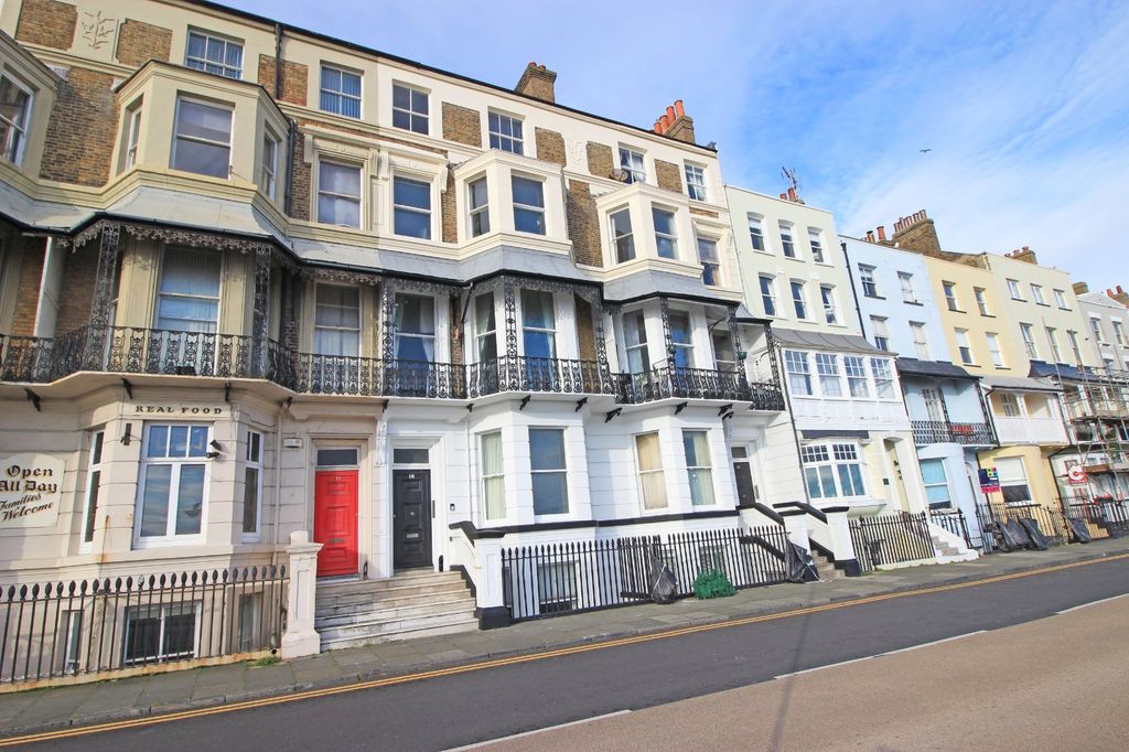 Property photo 1 of 15 Picture No. 23