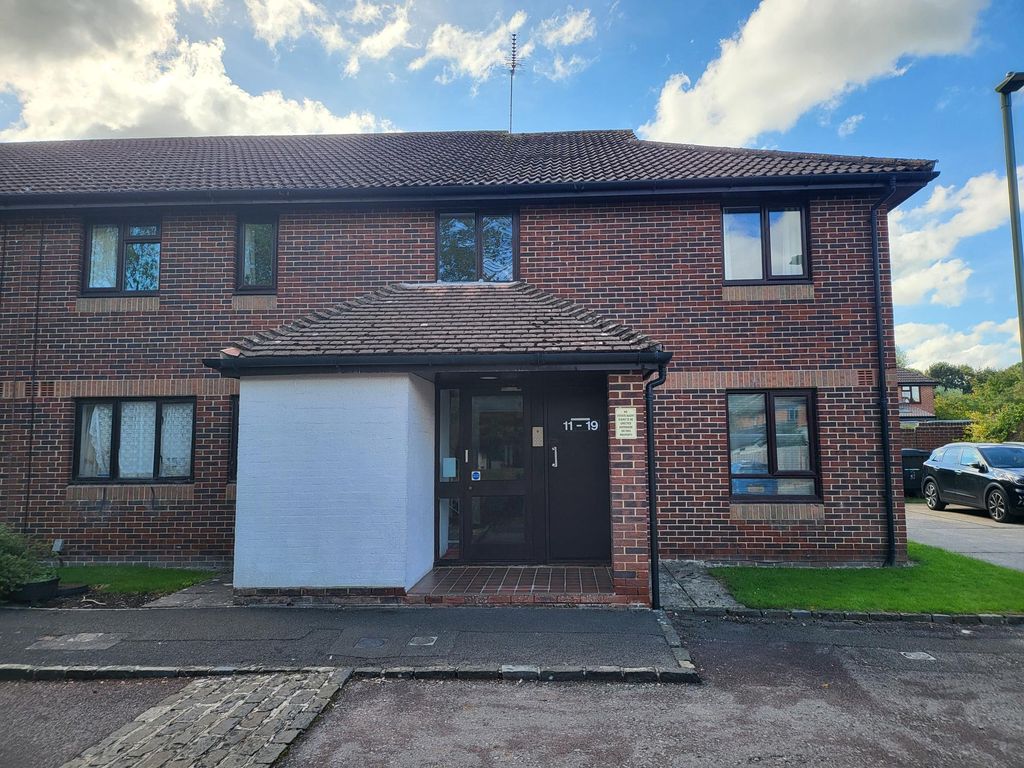 Property photo 1 of 7 Exterior