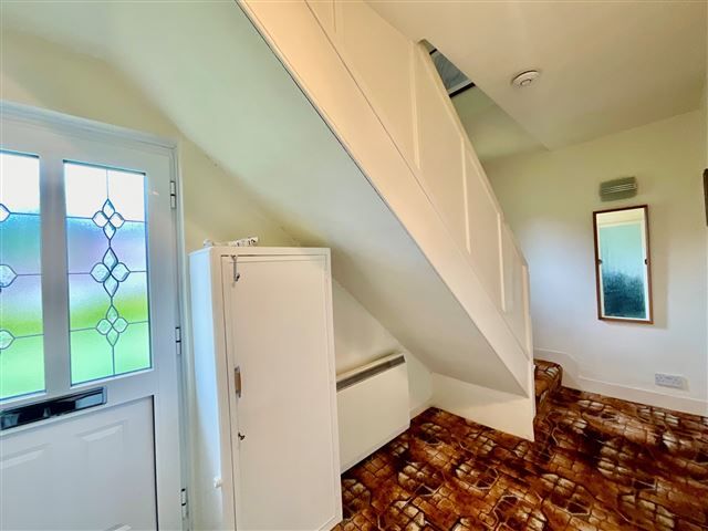 Property photo 3 of 19 Entrance Hallway