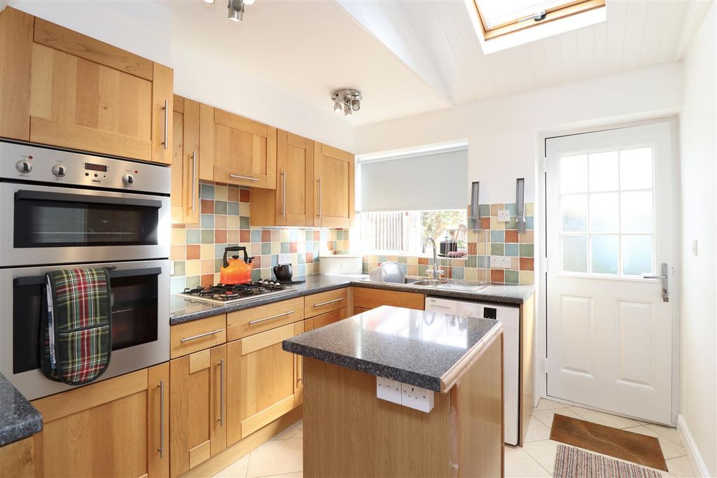 Property photo 3 of 15 Image00006.Jpeg