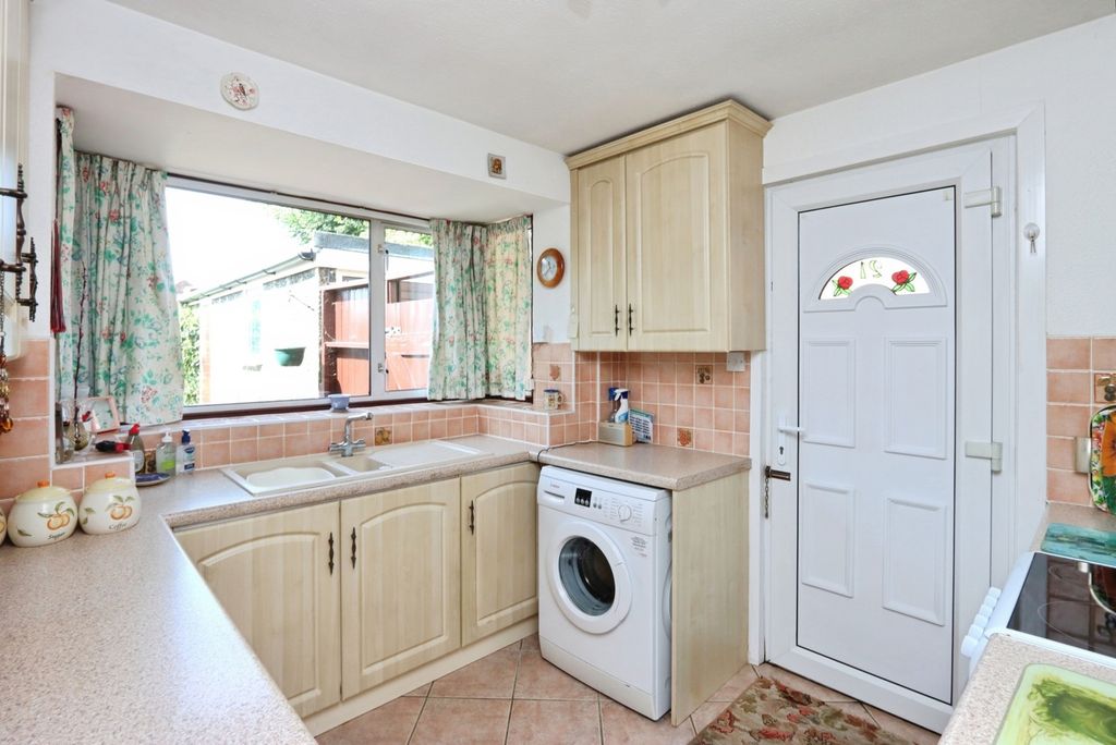 Property photo 2 of 17 Photo