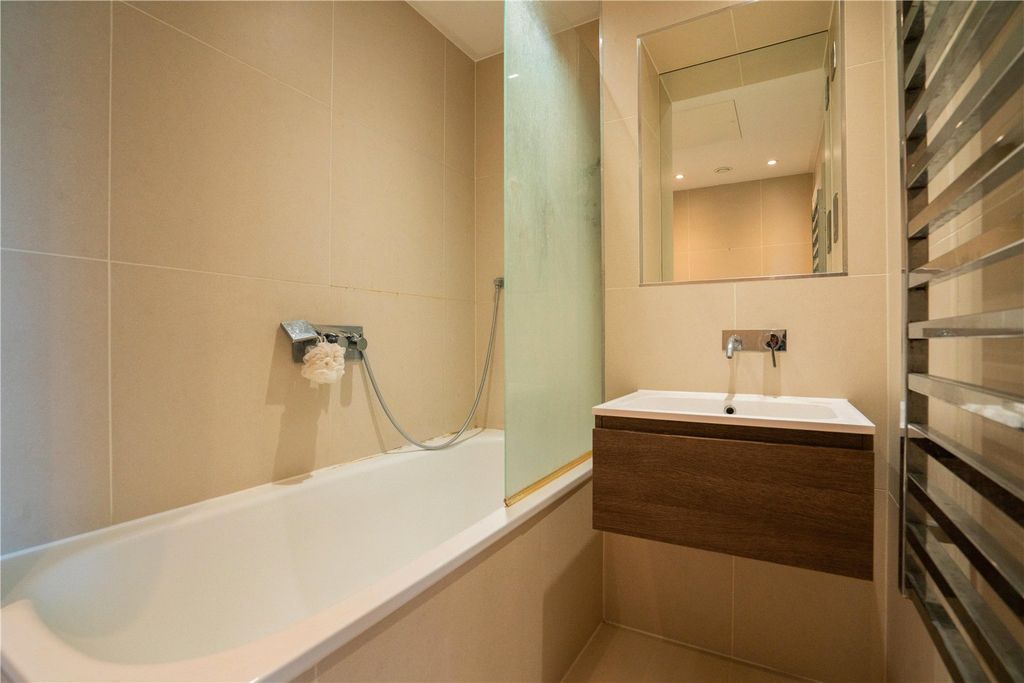 Property photo 3 of 15 Picture No. 11