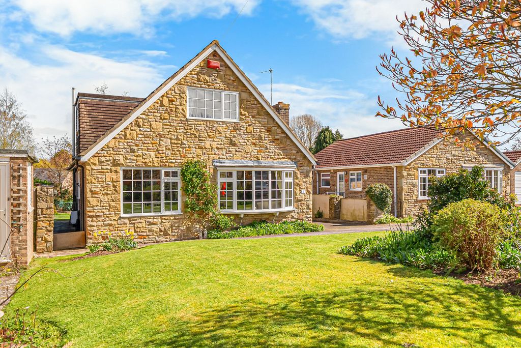 Property photo 1 of 23