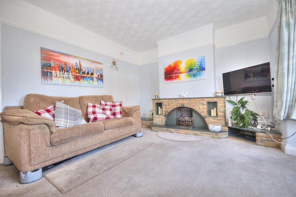 Property photo 2 of 17 Dsc_4354_Enhancer.Jpg