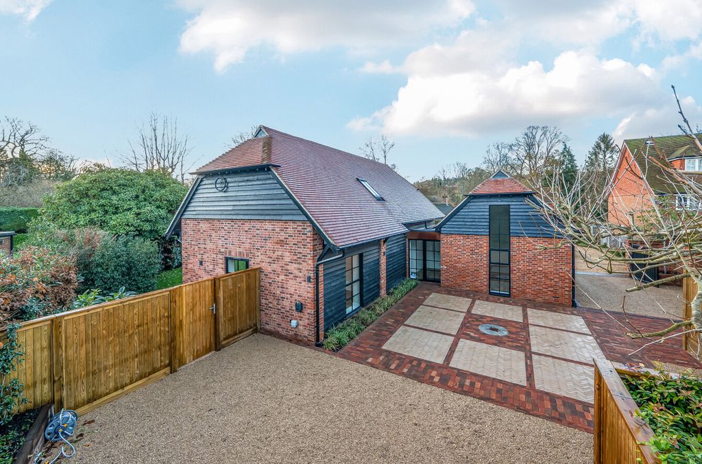 Property photo 1 of 23 1385414-3-692F060...