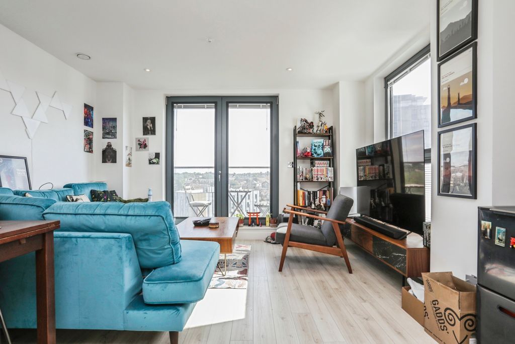 Property photo 3 of 15