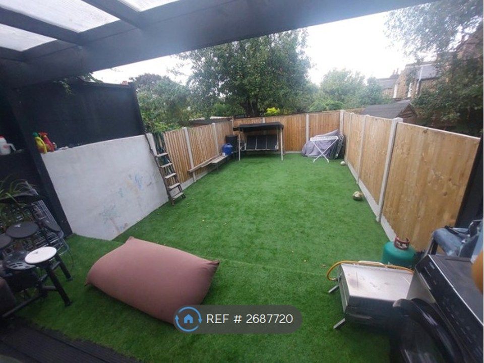 Property photo 3 of 6 Garden