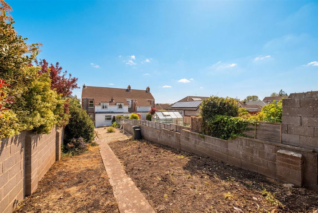 Property photo 3 of 17 Rear Garden 2.Jpeg