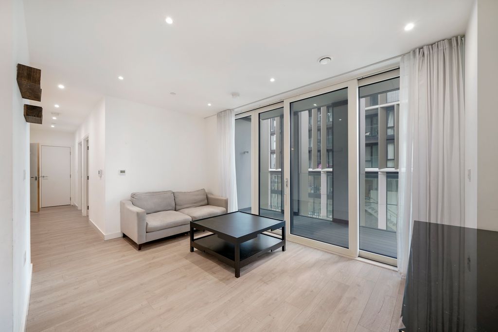 Property photo 3 of 26