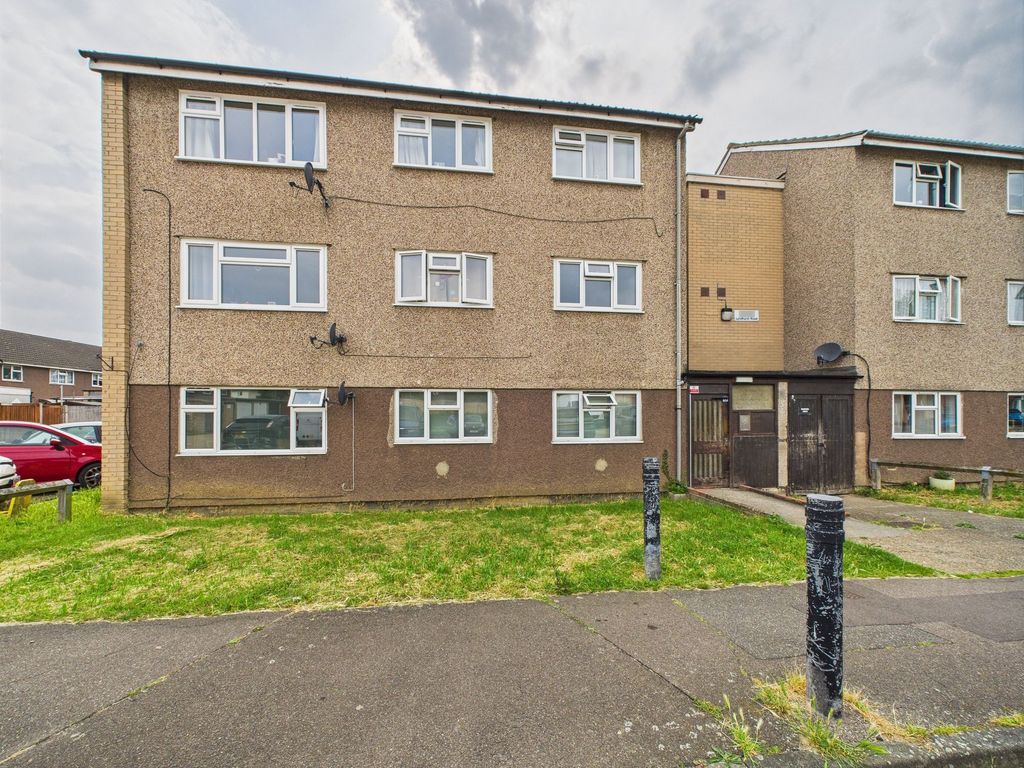Property photo 1 of 8