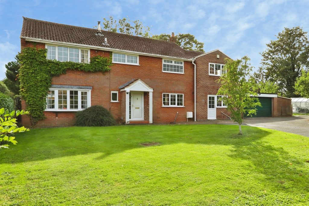 Property photo 2 of 25