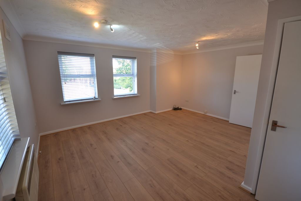 Property photo 3 of 10 Dsc_0499