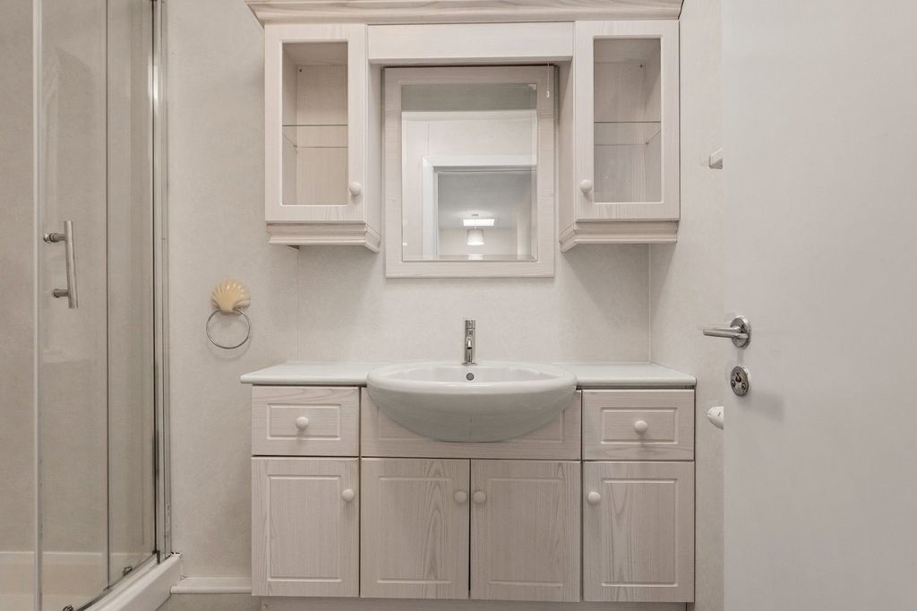 Additional image 16 of 2 bed maisonette for saleYork Lane, Grangemouth FK3