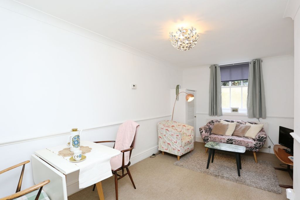 Property photo 3 of 20 Img_7944