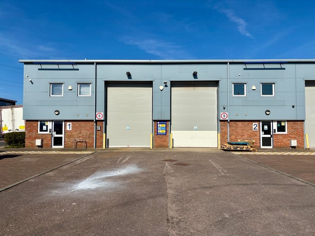Property photo 1 of 3 Units 1 And 2 Chalklands Place, Dunstable Warehouse To Let