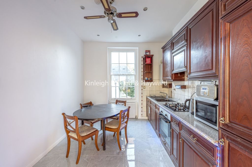 Property photo 3 of 9 7E507F6c-0610-4Dbc-8