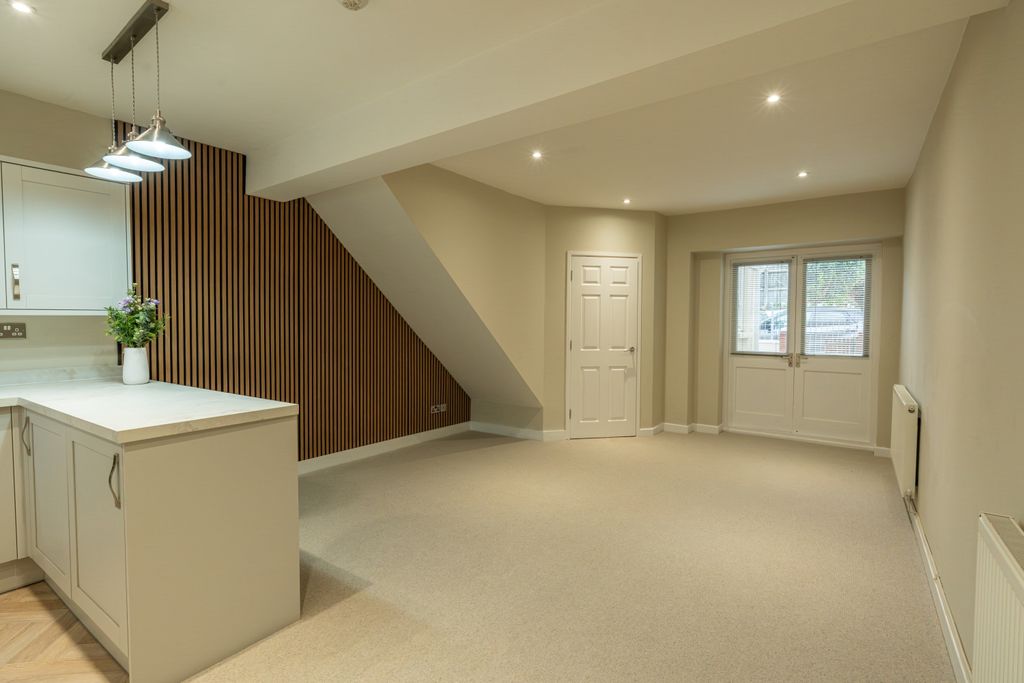 Property photo 3 of 18 Crosskeys-27