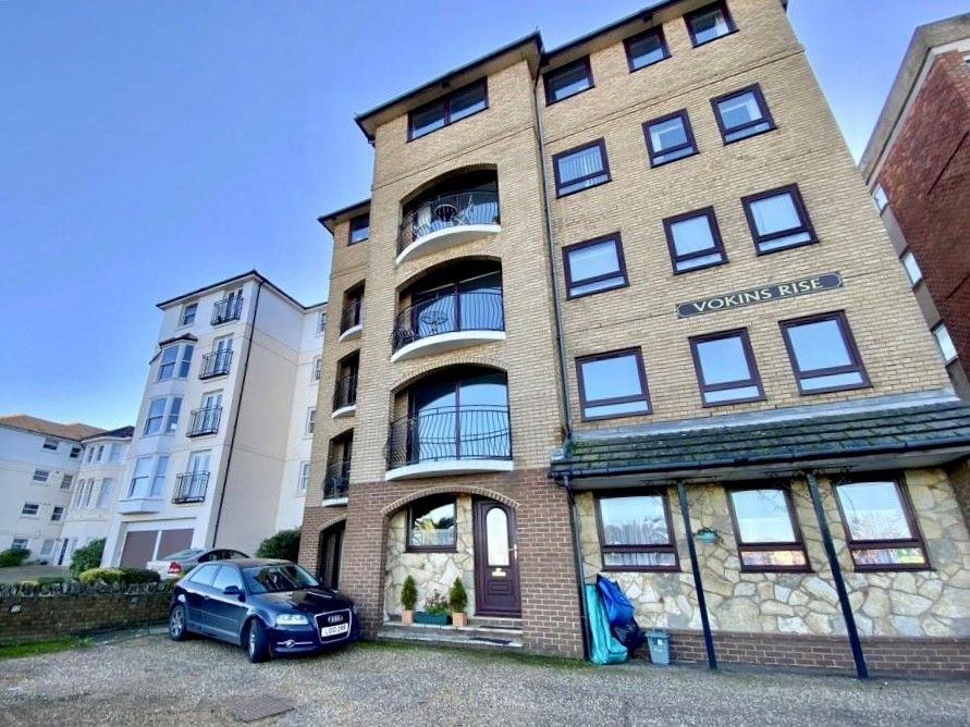 Property photo 1 of 7