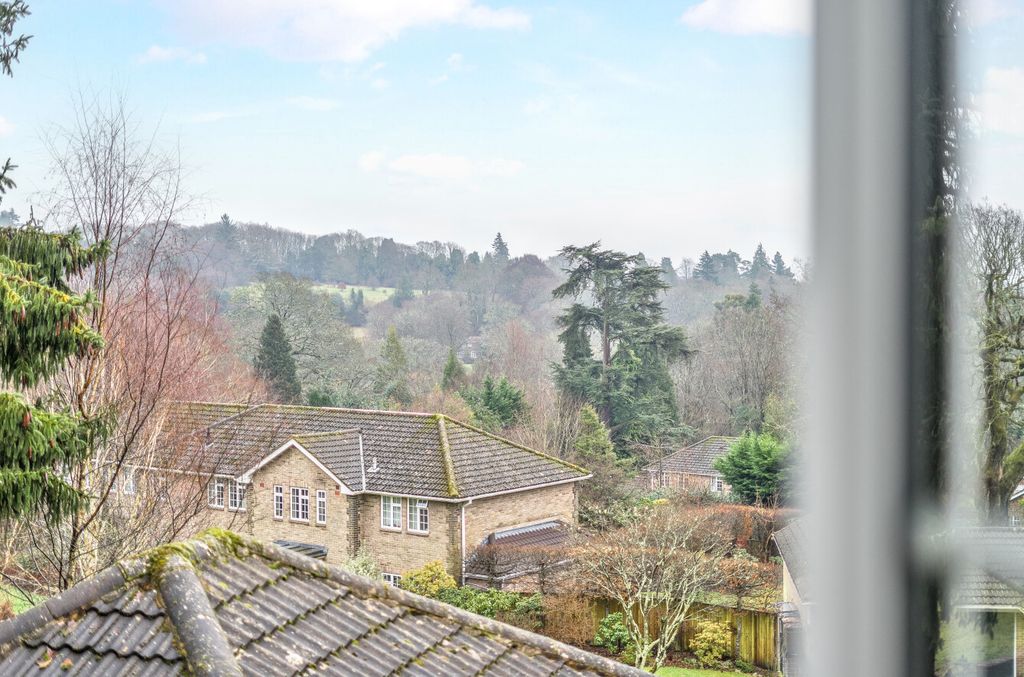 Property photo 2 of 26 1401142-27-697200...