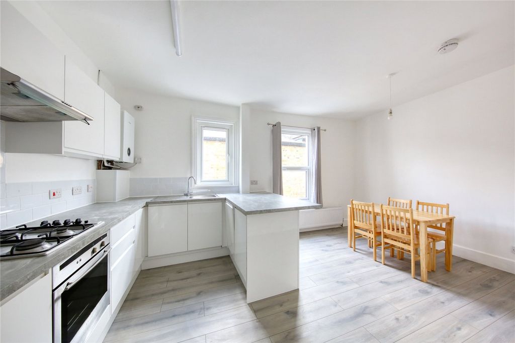Property photo 1 of 9 Picture No. 04