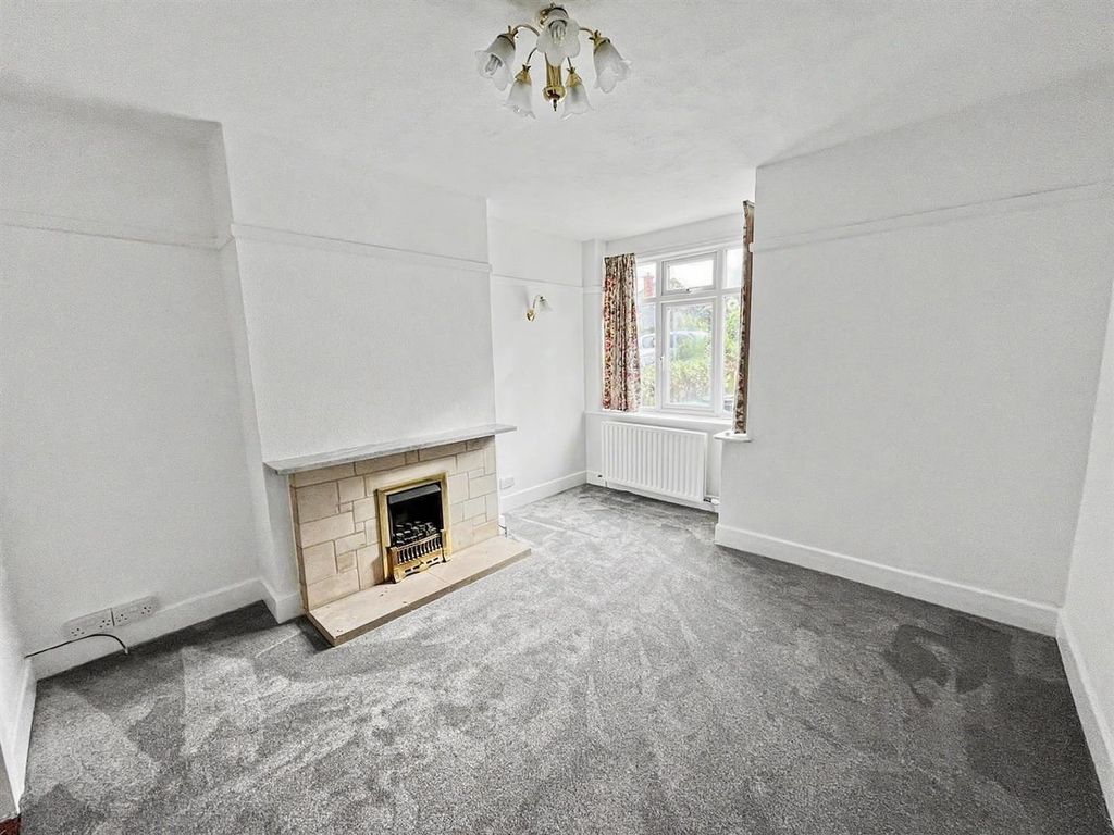 Property photo 2 of 12 Neutral Sitting Room