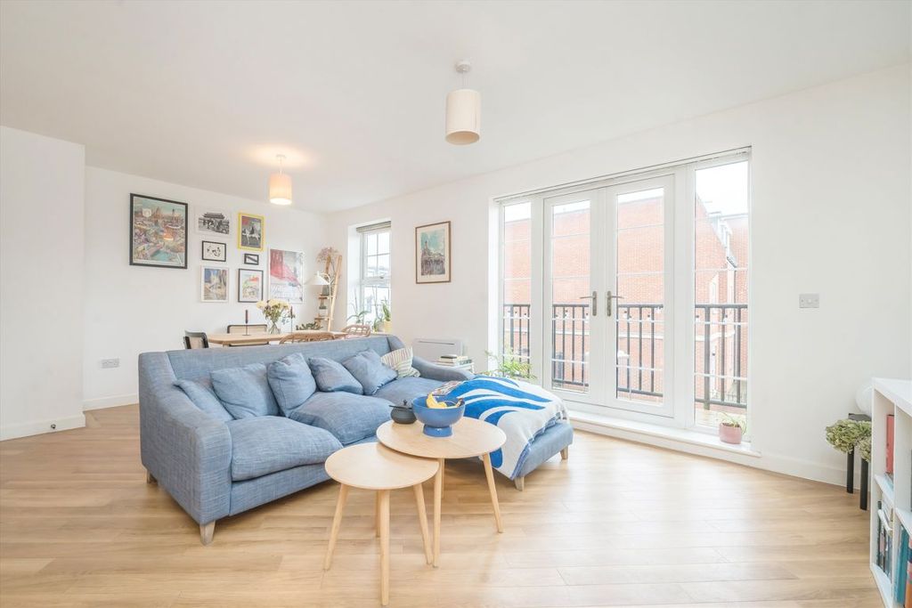 Property photo 2 of 7