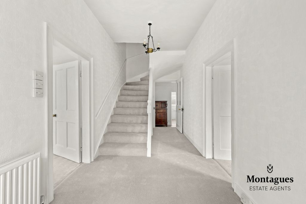 Additional image 20 of 6 bed detached house to rentThornwood Road, Epping CM16