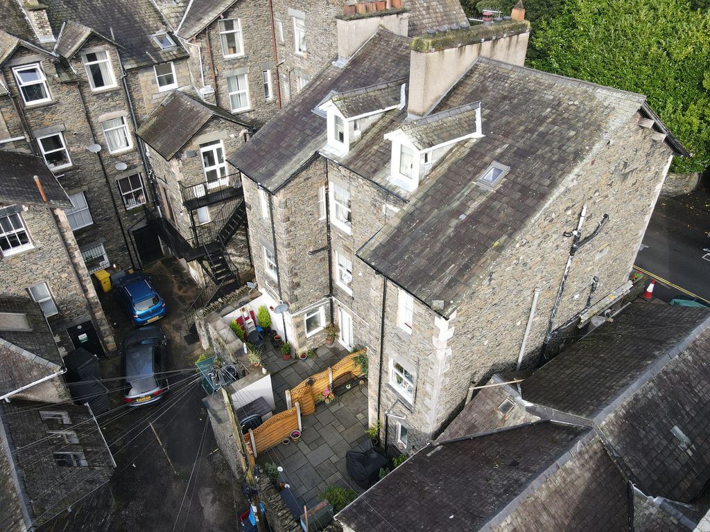 Property photo 2 of 48