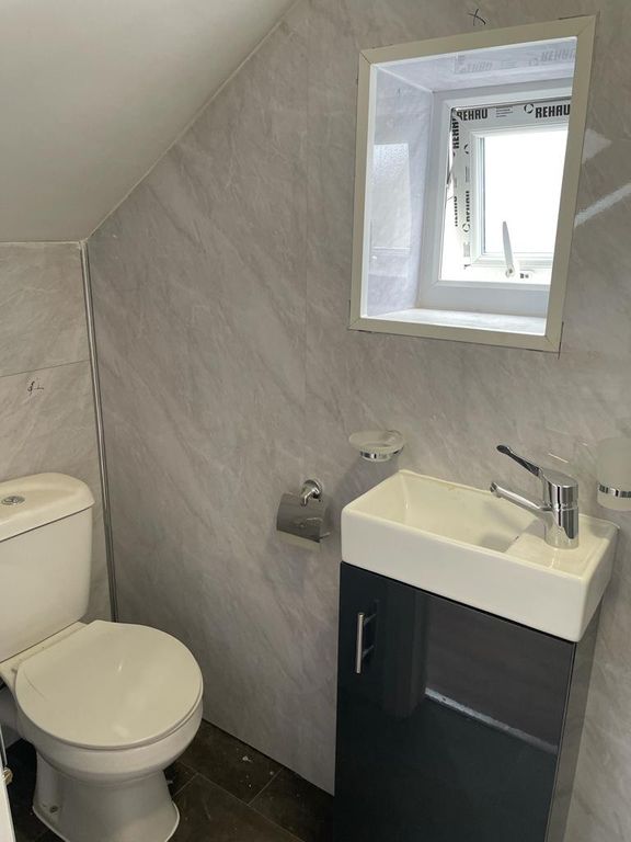 Property photo 3 of 4