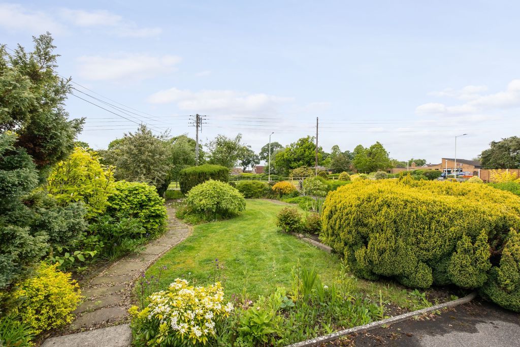 Additional image 2 of 3 bed detached bungalow for saleWhitby Road, Pickering YO18