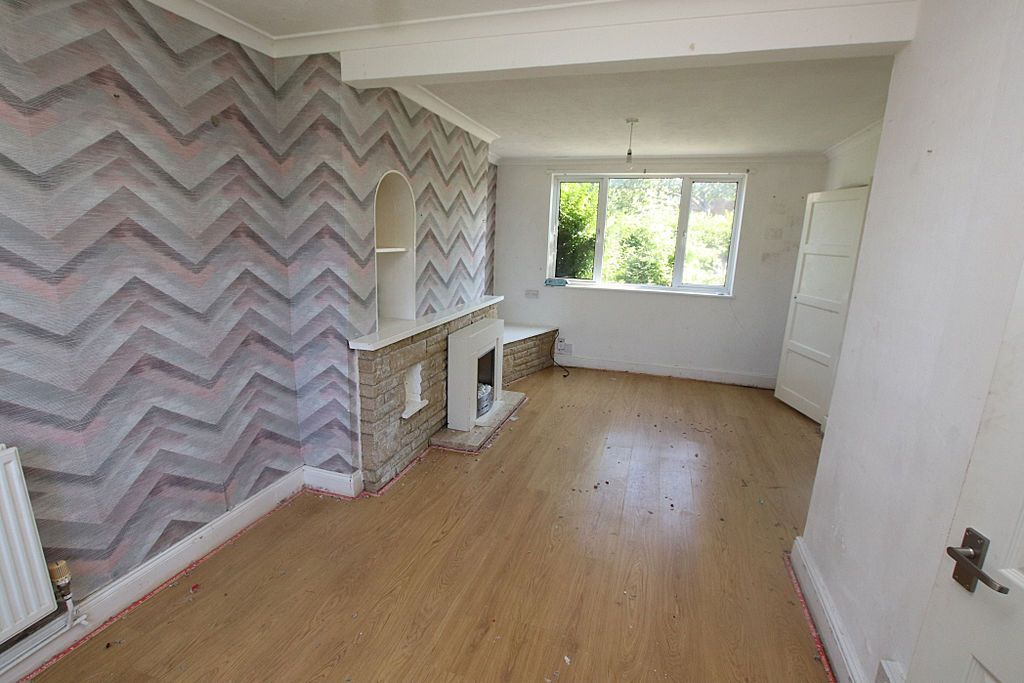 Property photo 3 of 11 Photo 10