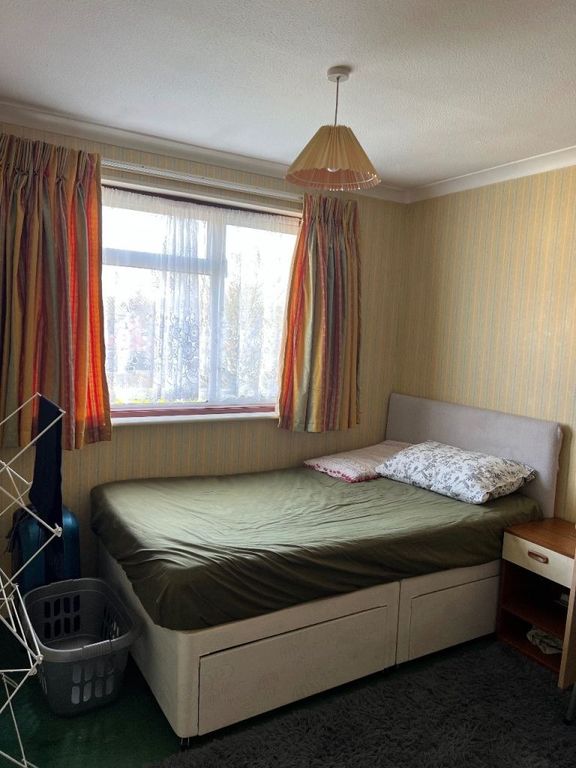 Property photo 1 of 2