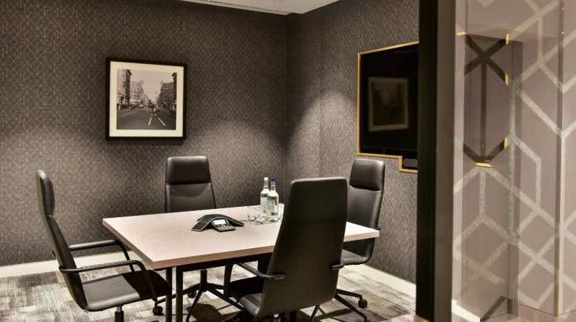 Property photo 3 of 13 Serviced Office, Berkeley Square - Mayfair, W1J|