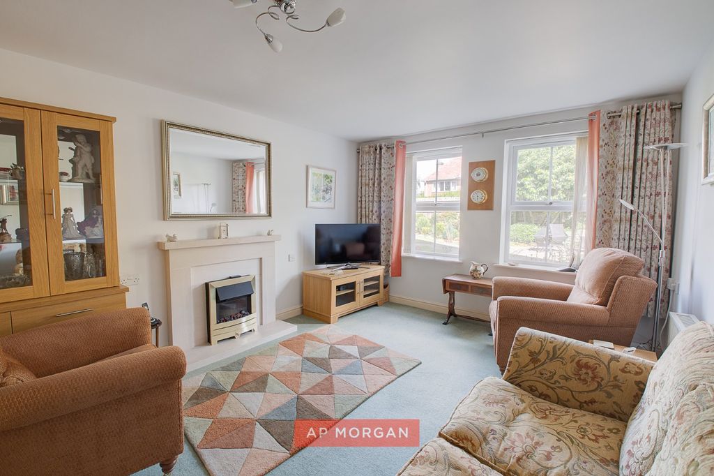 Property photo 3 of 12 Picture No. 07
