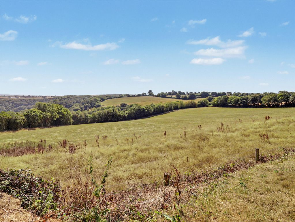 Property photo 2 of 18 2 - Picture No. 27