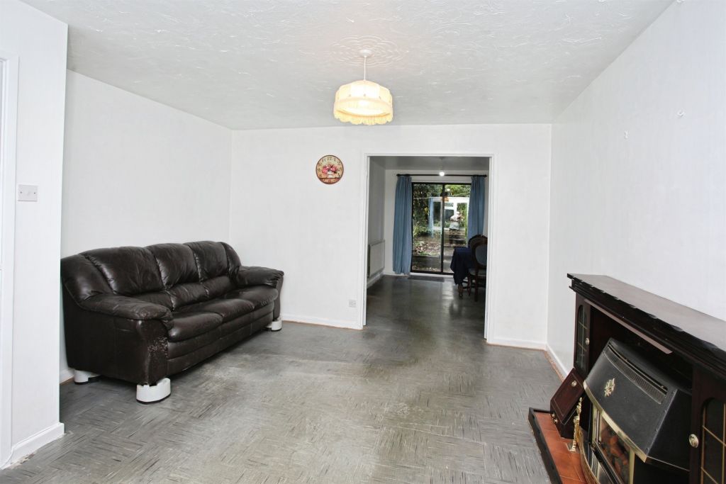 Property photo 3 of 20