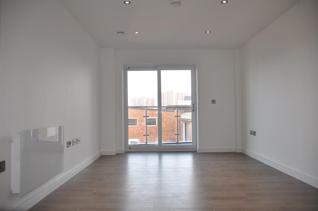 Property photo 3 of 6