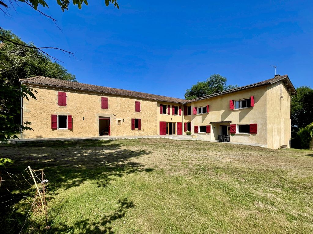 Property photo 1 of 23 Main Exterior View