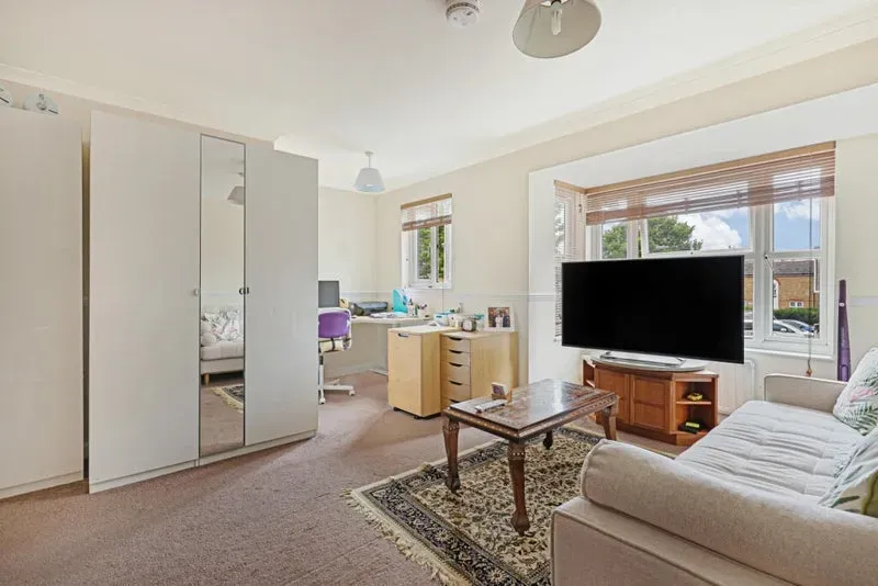 Property photo 2 of 6