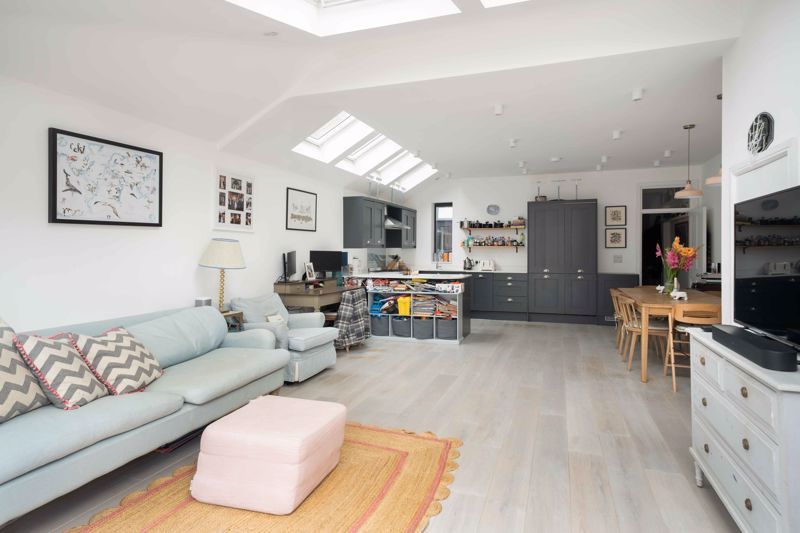 Property photo 2 of 12 Photo 9