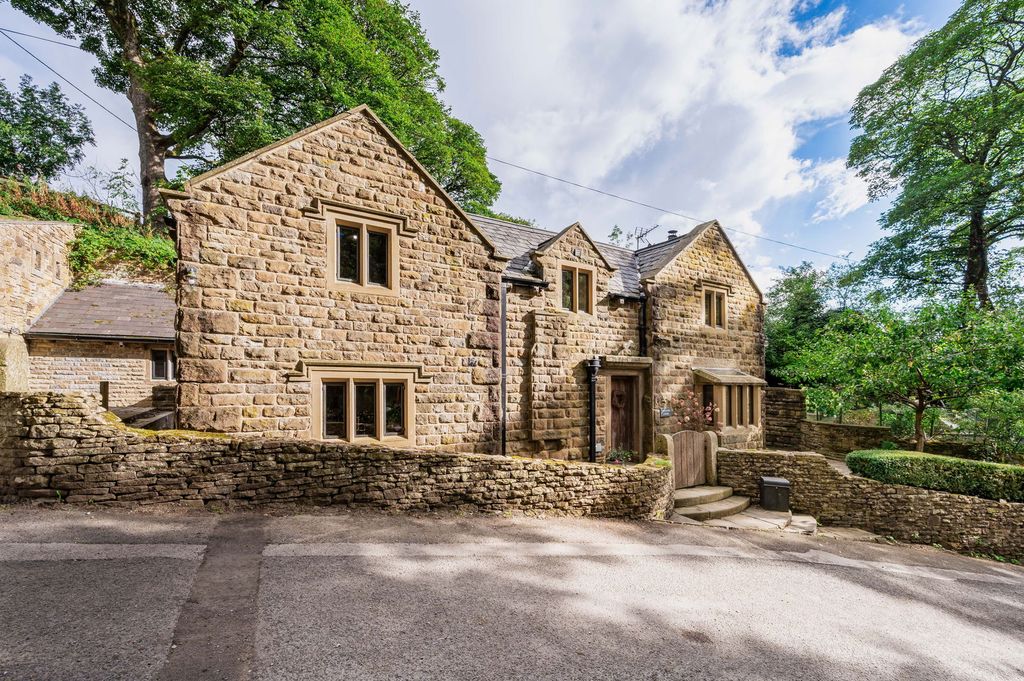 Property photo 1 of 58