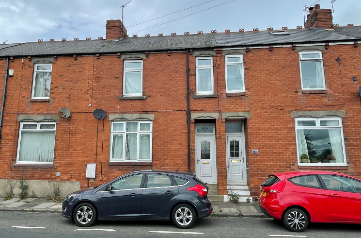 Property photo 1 of 8