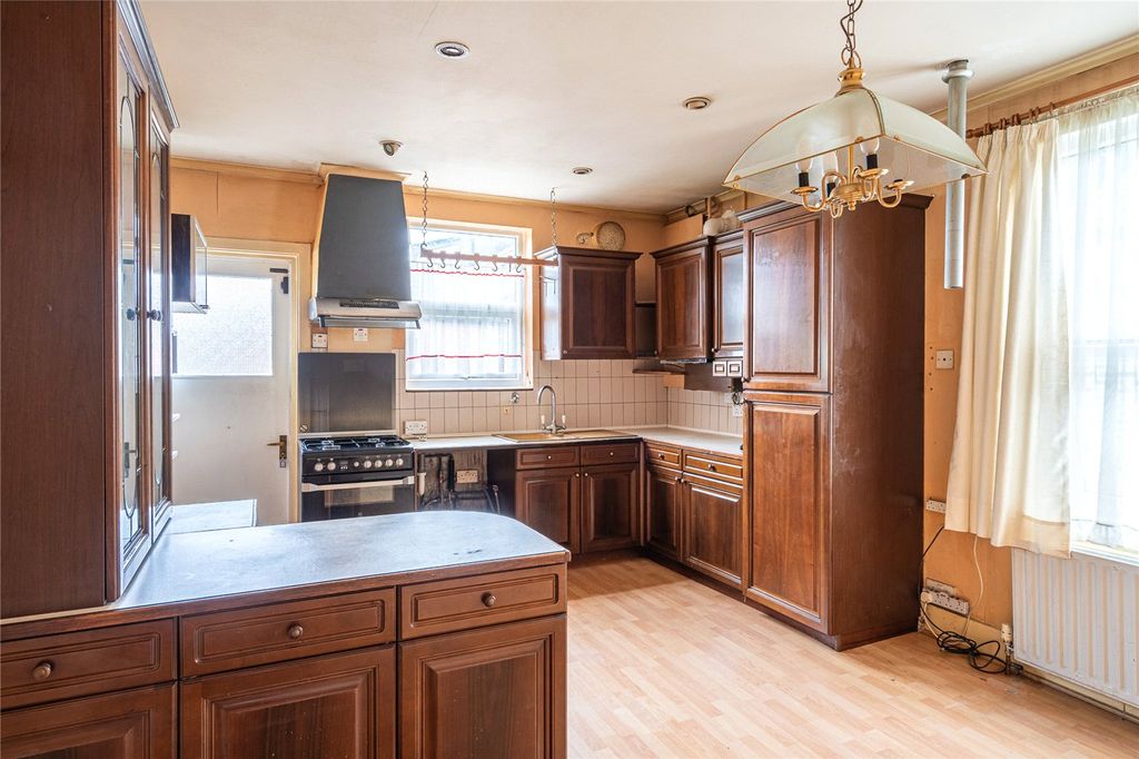 Property photo 2 of 14 Picture No. 02