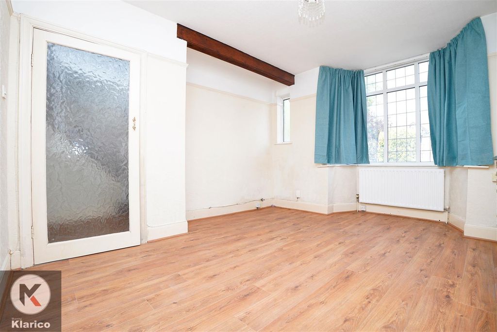 Property photo 3 of 21 Photo-2.Jpg