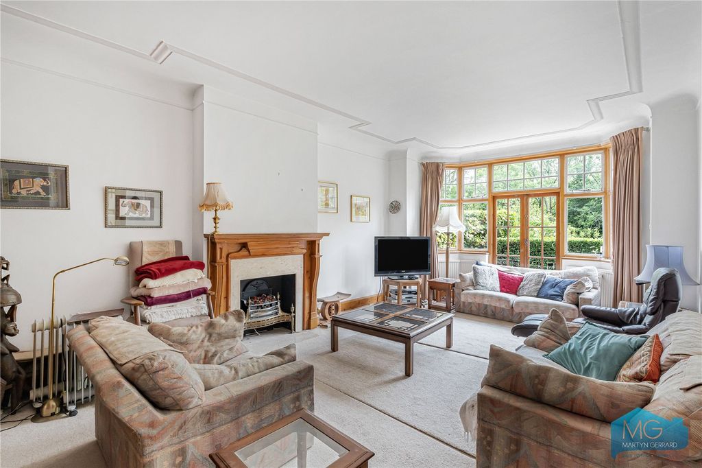 Property photo 3 of 44 Picture No. 98
