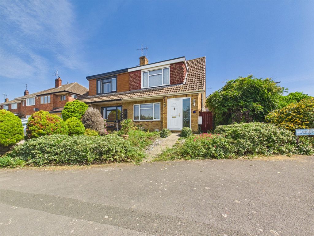 Property photo 1 of 17 Picture No. 01