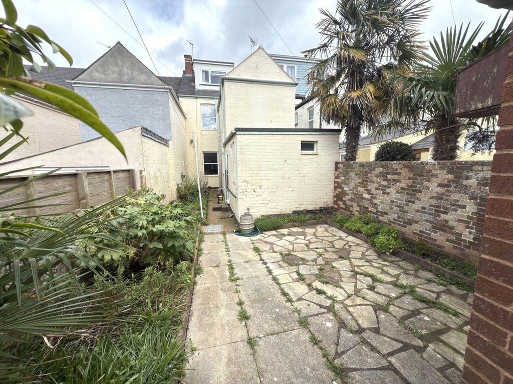 Property photo 3 of 14